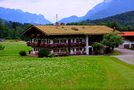 Bauernhaus by Roland Schairer 