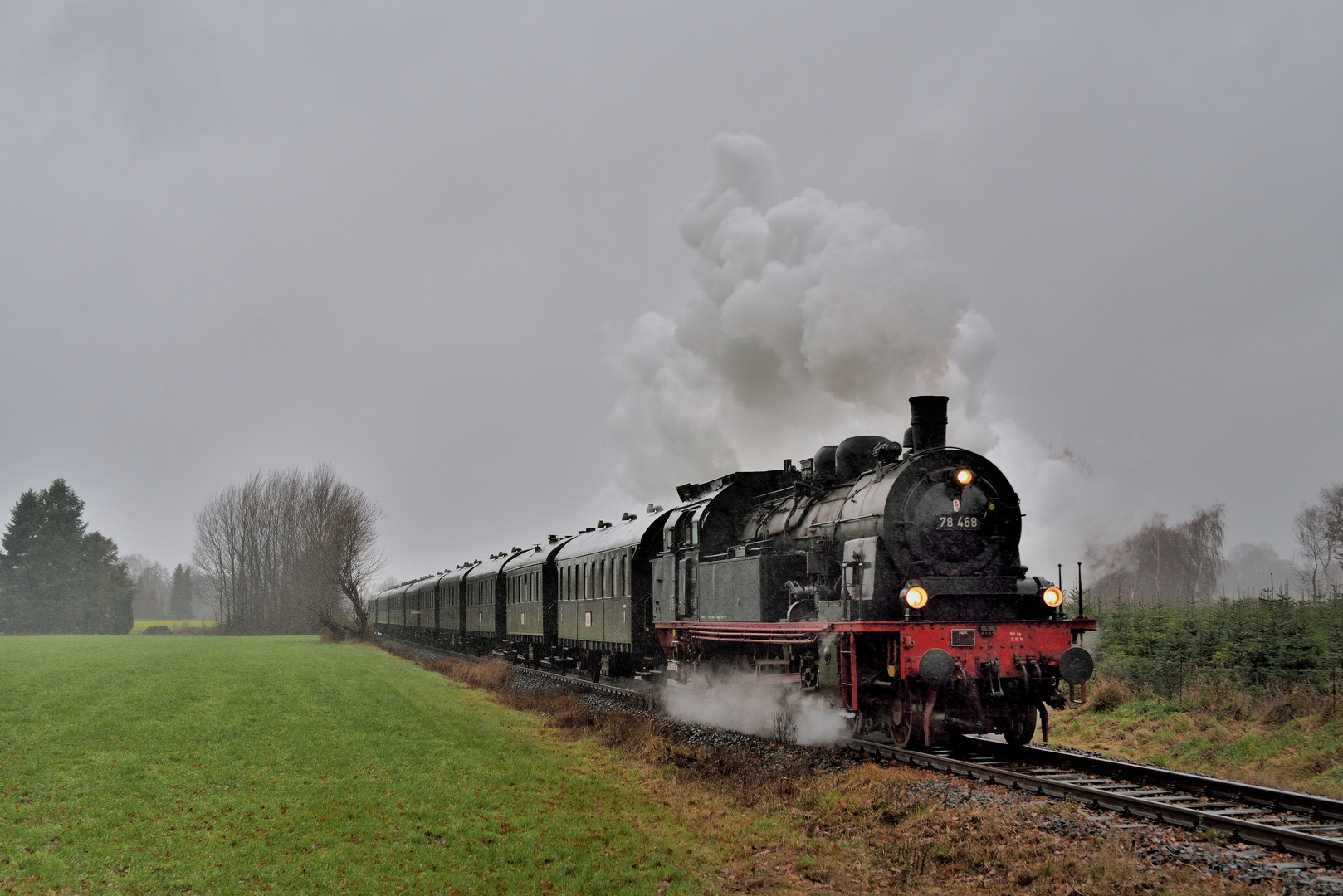 78 468 am 08.12.19 bei Bornholte-Bahnhof auf der TWE