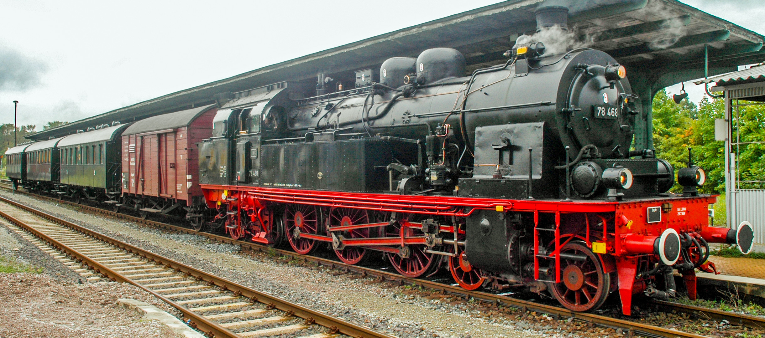 78 498 am Bahnhof Ilmenau/ Thüringen