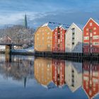 7887R  Trondheim Lagerhäuser Fluss Nidelv Nidaros-Dom Brücke Gamle Bybro