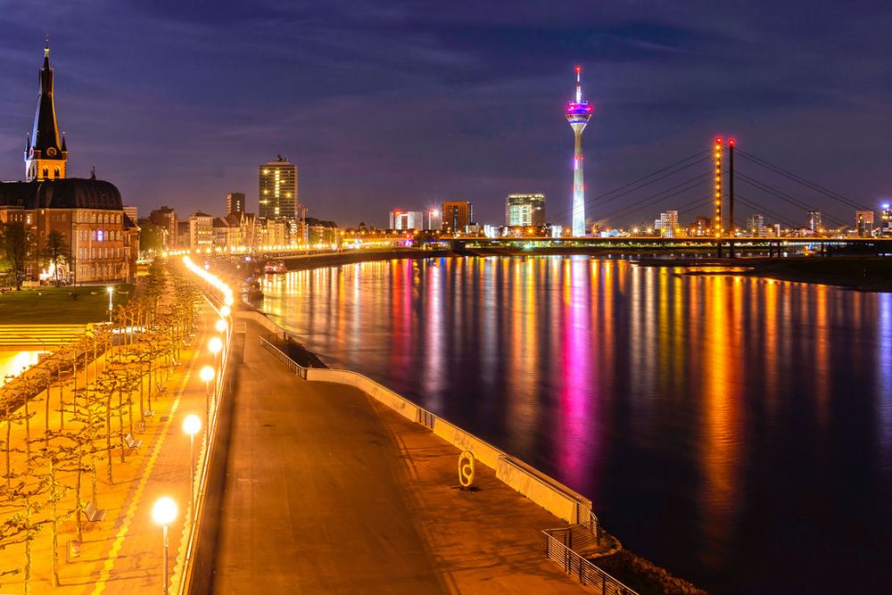 Düsseldorf von Roland Tanz 