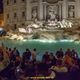 ein ruhiger Abend am Trevi Brunnen in Rom