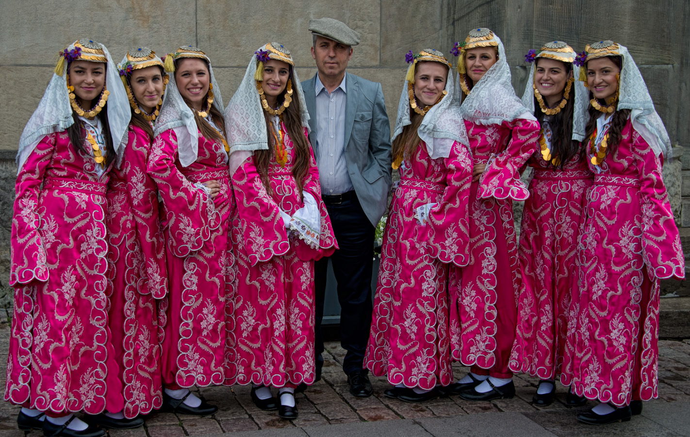 8 Frauen und ein Mann