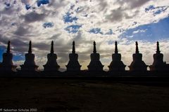 8 Stupas am Kyogche La (auf ca 4.500 m Höhe) #2