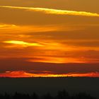 8 Uhr 15, man meint der Horizont brennt, Sonnenaufgang bei Minus 2 Grad in Kaiserslautern.