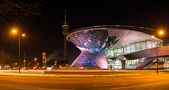 BMW Welt nachts von schmiral 