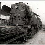 83 1017 und 83 1014 am 5. Mai 1970 im Gbf. Magdeburg- Buckau