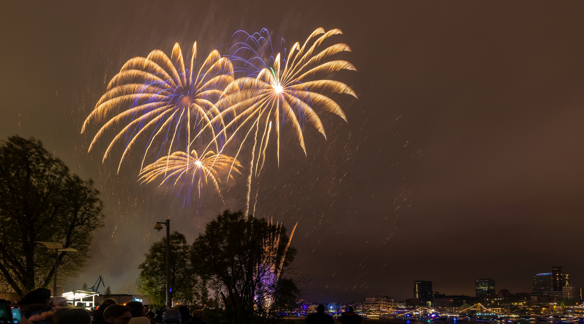 834. Hafengeburtstag Hamburg - Feuerwerk 3