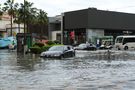 ...Dubai Jahrhundert-Hochwasser... von Benita Sittner