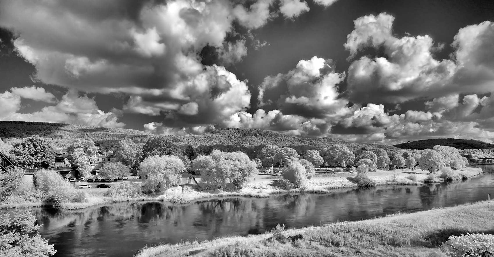 8774S Rinteln Blick auf Weser und Wesergebirge SW IR