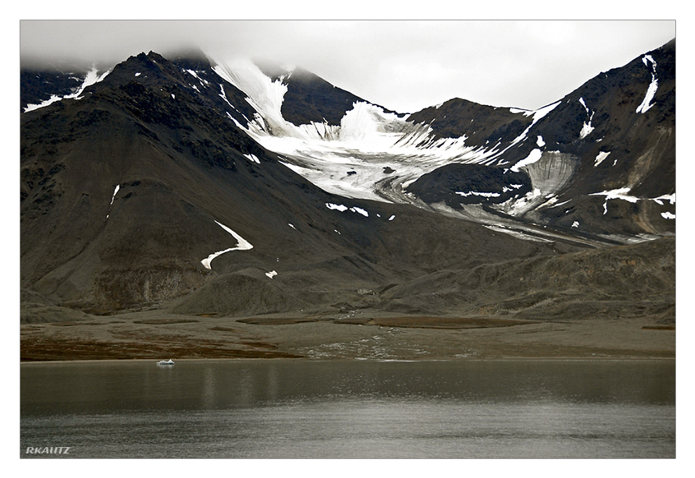 (88)Die Küste von Spitzbergen