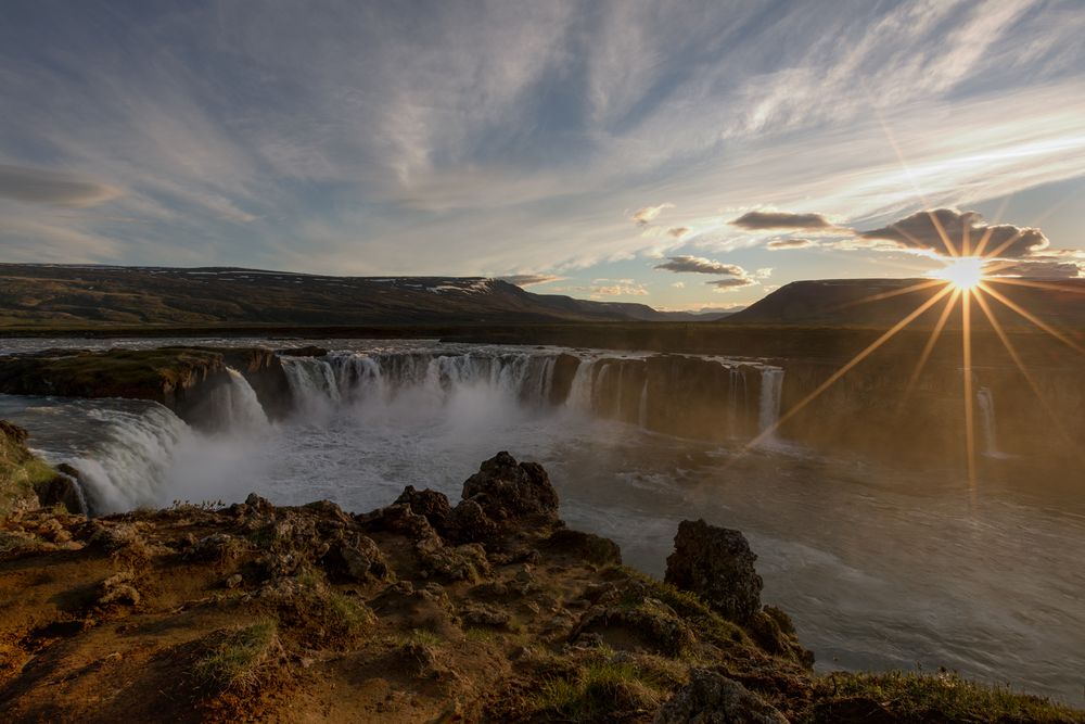 Abends am Godafoss von Ursula Zürcher