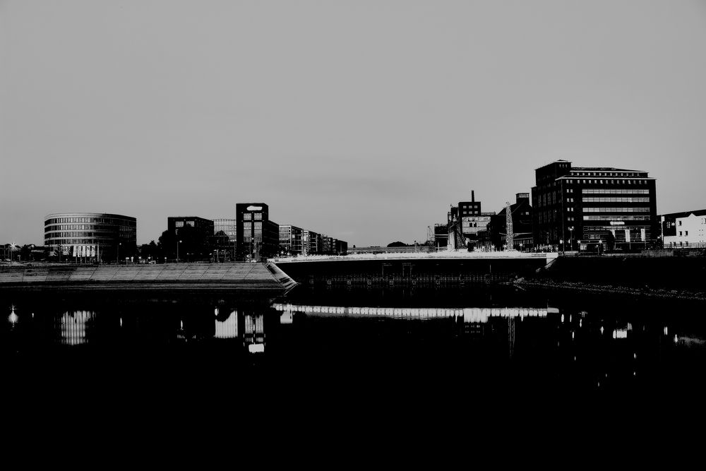 Abends am Hafen von ChrisGro 