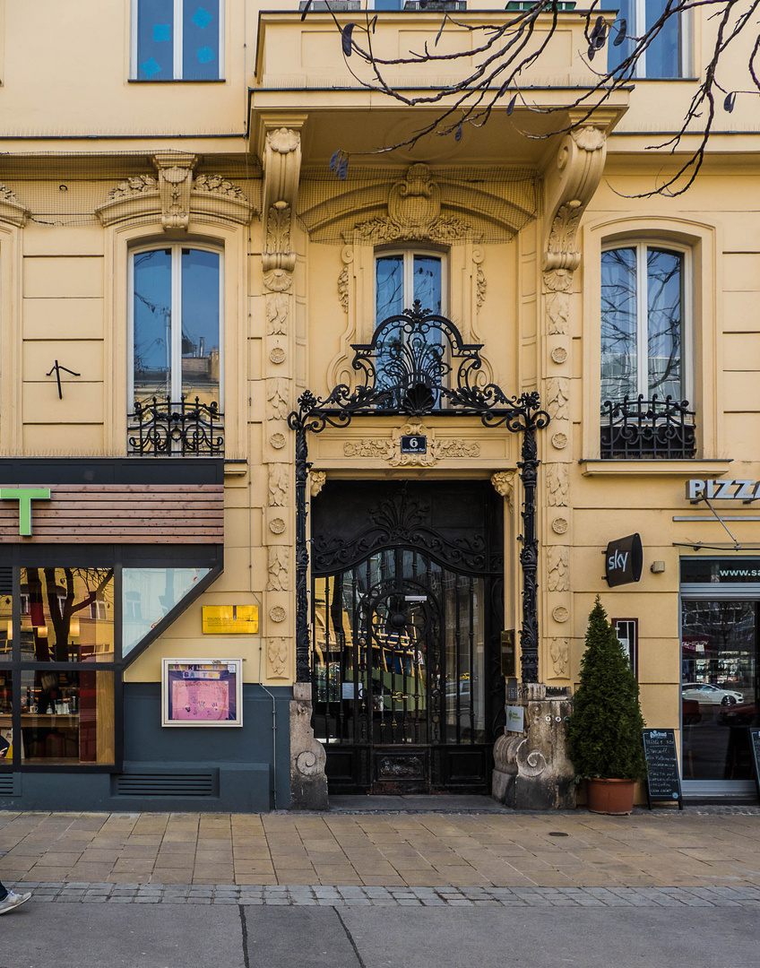 9. Bezirk, Julius-Tandler-Platz