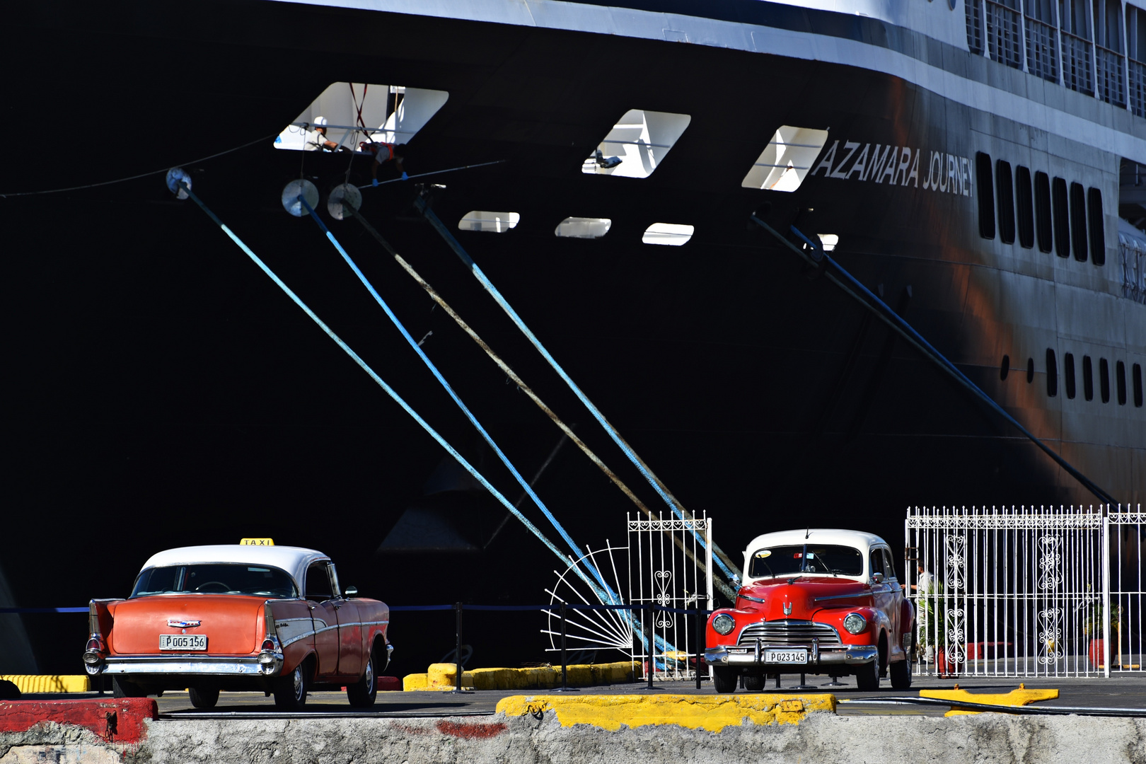 900 Kreuzfahrtschiff im Hafen