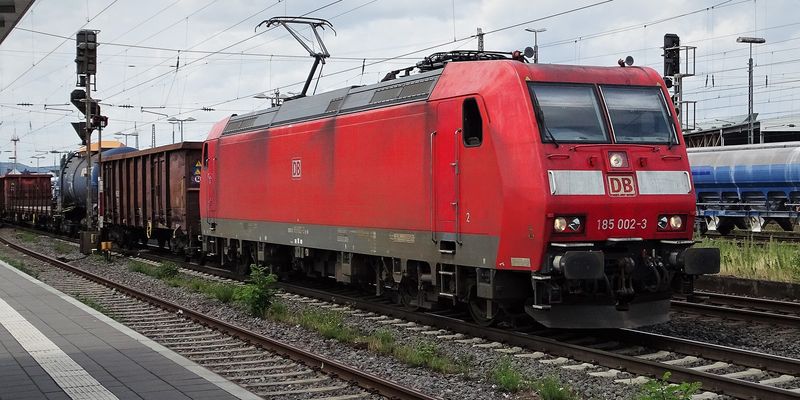 91 80 6185 002-3 D-DB 