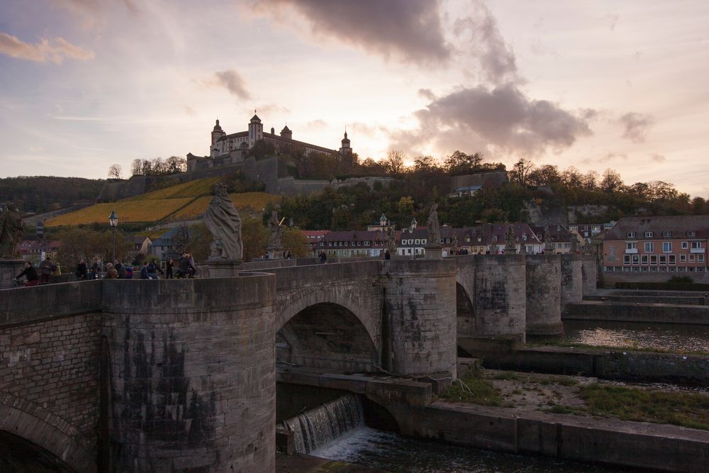 91 - Die Marienburg in Würzburg