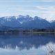 Blick vom Hopfensee ins Gebirg