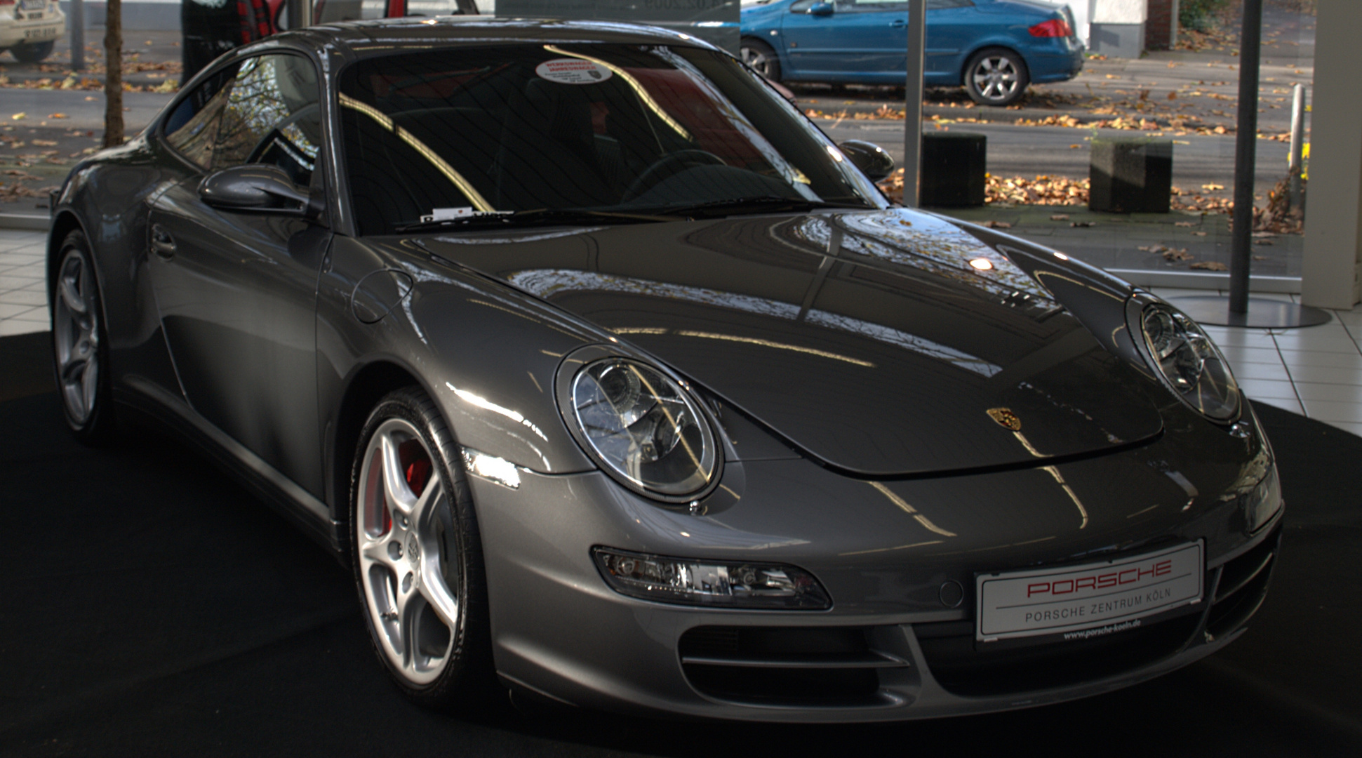 911 Heute 2009 , Vorne links