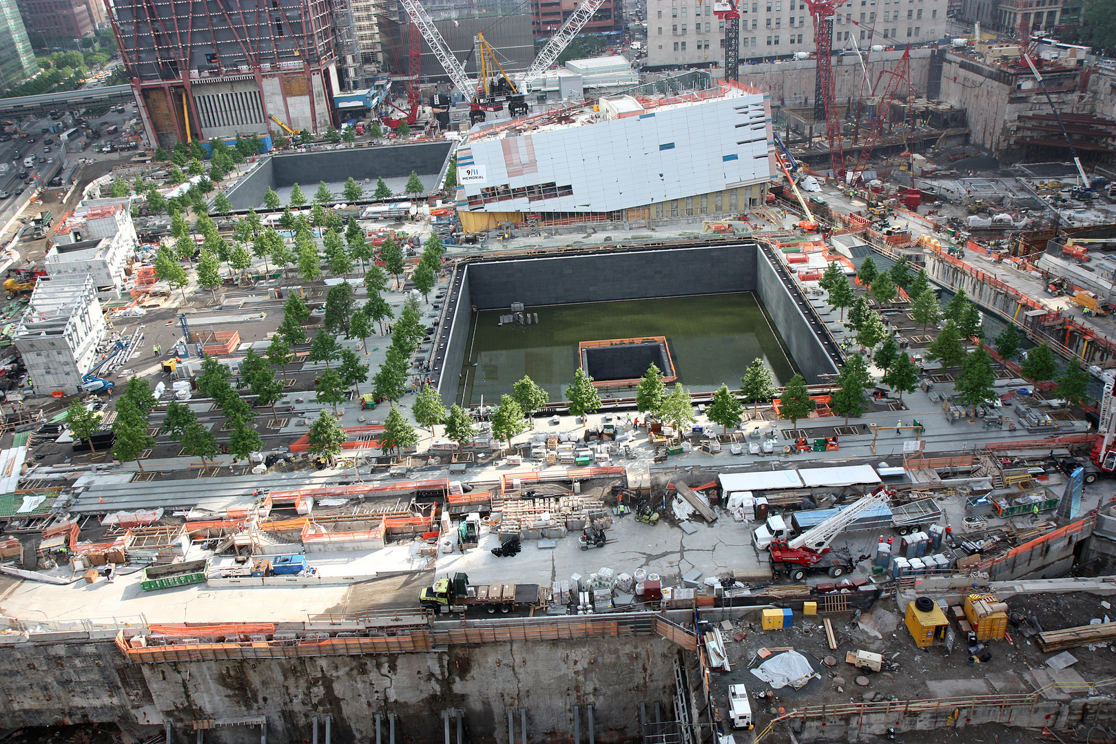 9/11 MEMORIAL 2011