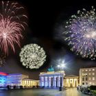 9123E-25E Pariser Platz  Berlin Feuerwerk Brandenburger Tor