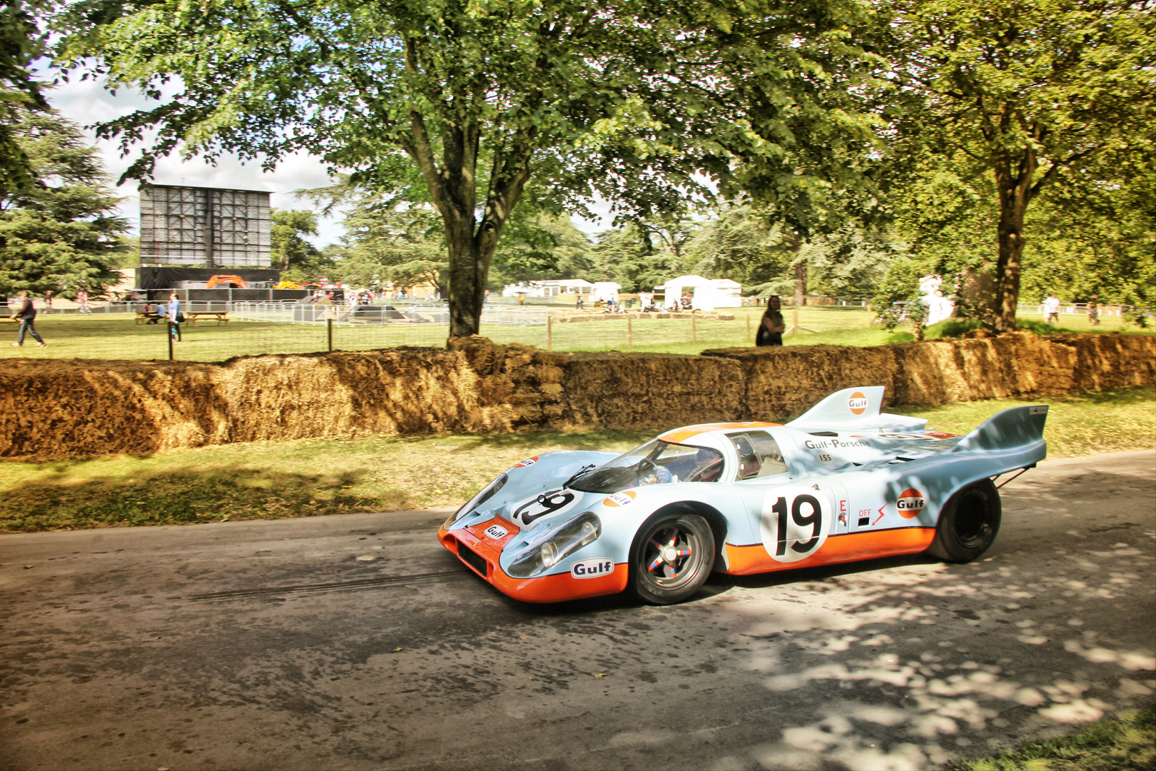 917