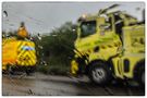 arrivée de vehicules d'intervention par la bande d'arrêt d'urgence de cébo