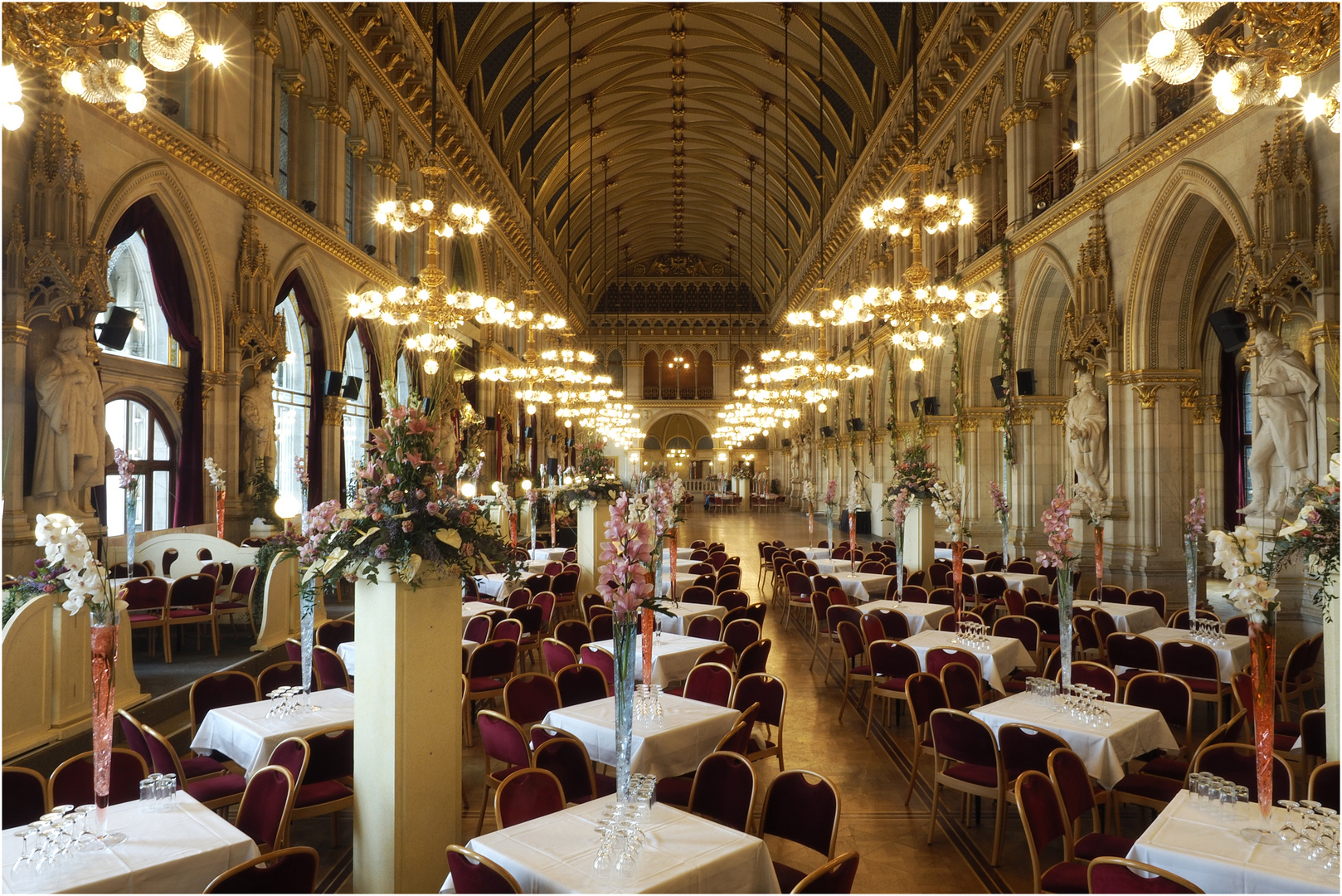 92. Blumenball im Rathaus von Wien