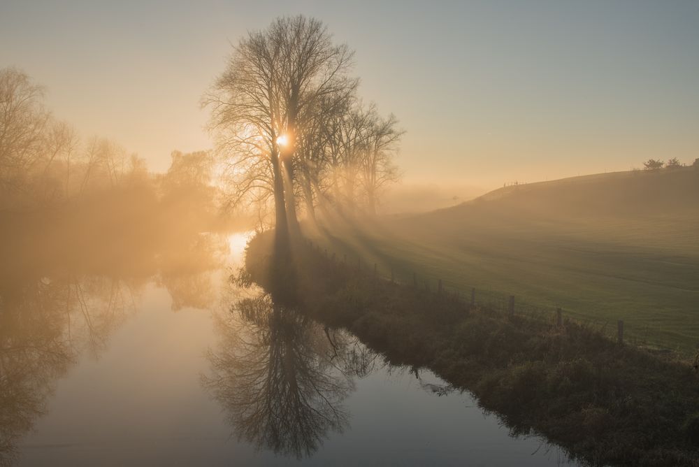 Nebel am Spätnachmittag über der Trave von umalu