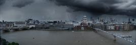 Sturm über London City von Hermann Klecker