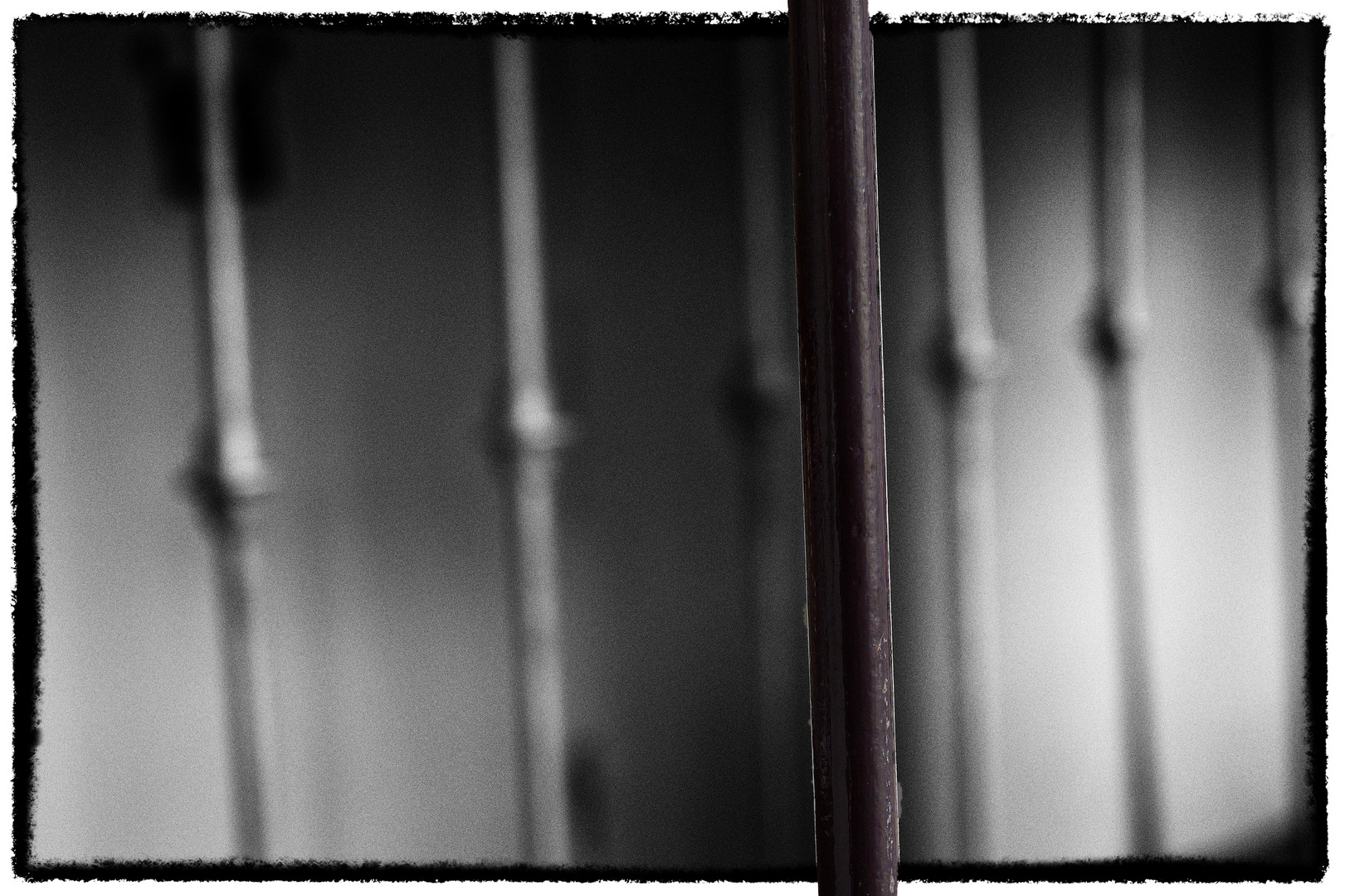 9400  | |  | Hinter Gittern | | | 