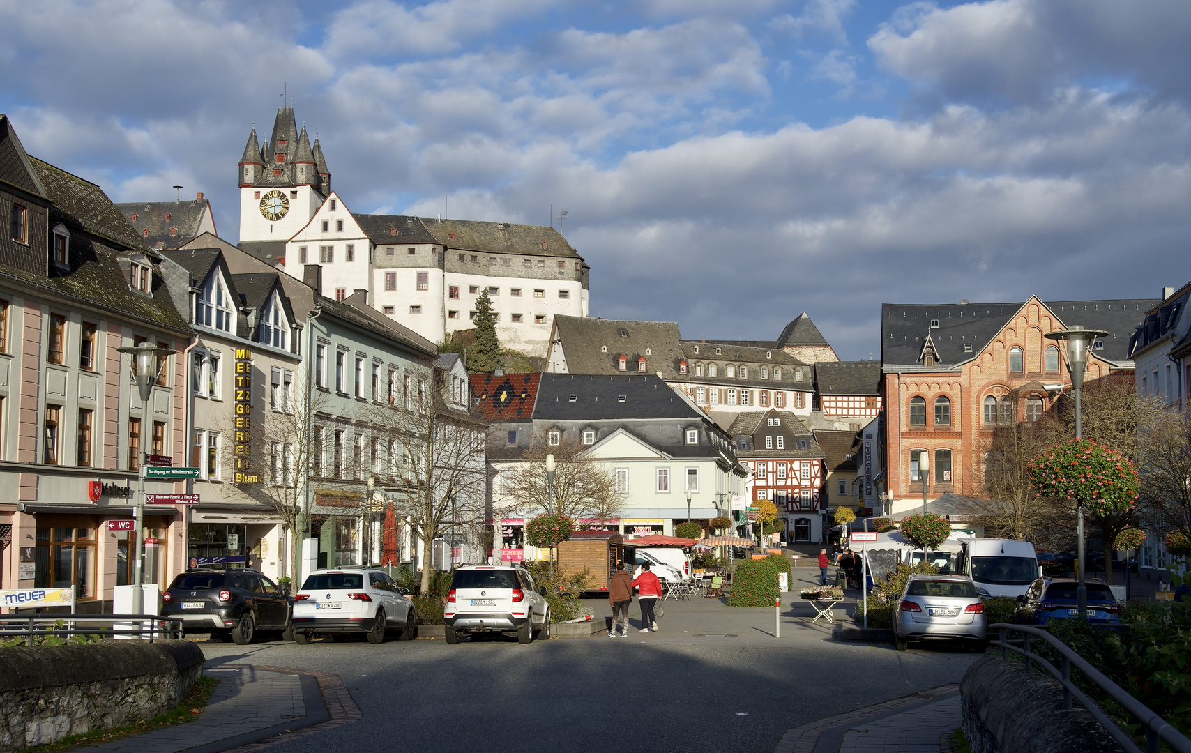 9.43 Uhr - Stadtkern und Grafenschloss Diez