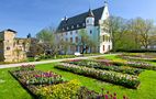 Blumenhof und das Deutschherrenhaus an der Rhein-Moselmündung von ullr