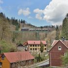 95 027 am 14.04.17 auf dem Kreuztalviadukt