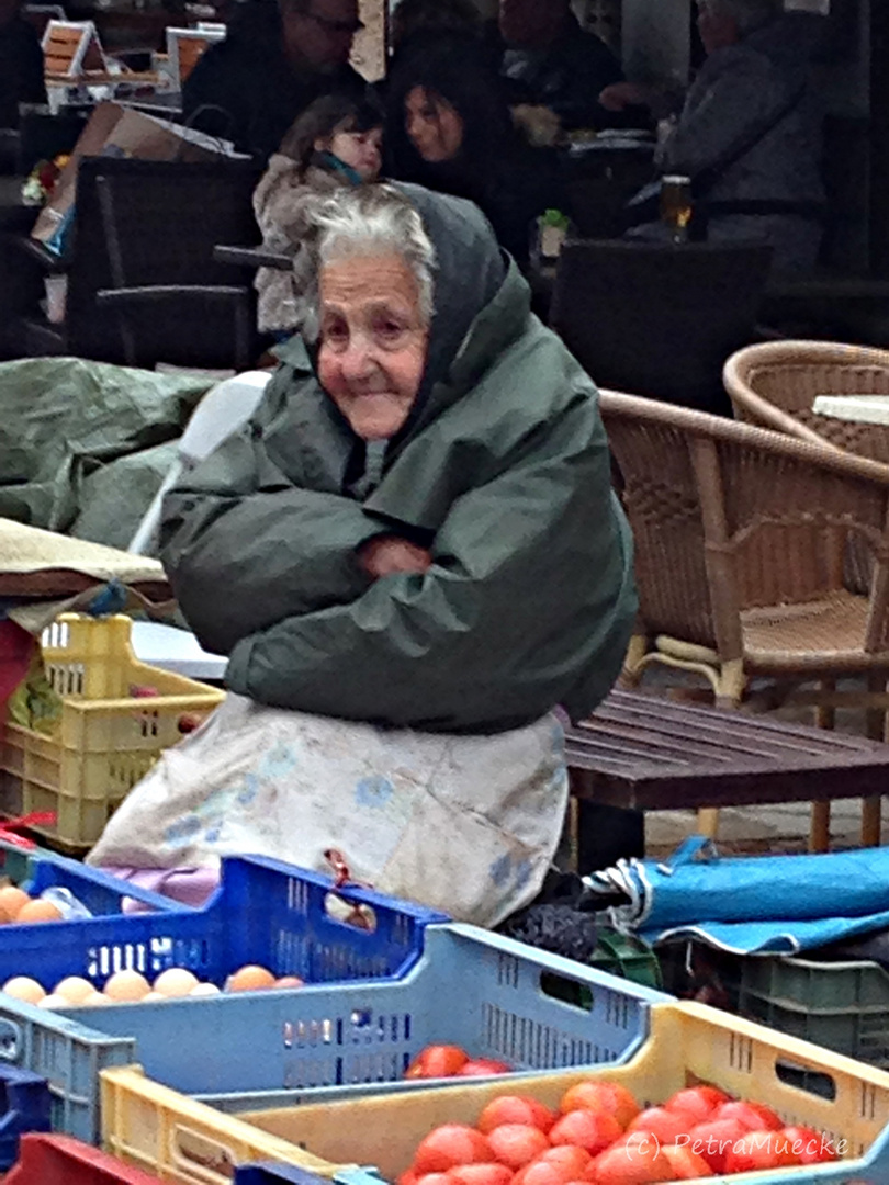 96 Jahre alte Marktfrau in Santanyi/Mallorca