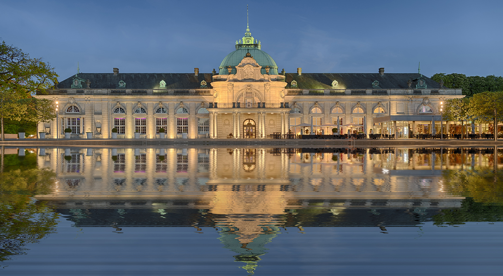 9652R-59R Kaiserpalais Bad Oeynhausen Spiegelung ,beleuchtet