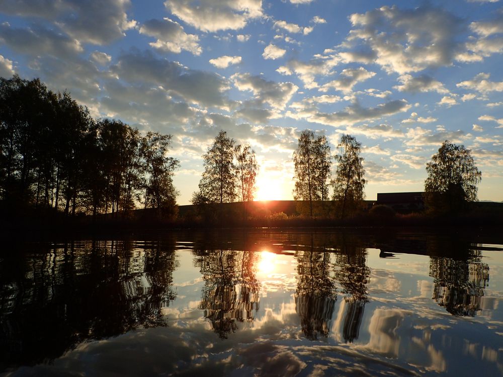 160507 Sonnenaufgang am Gerzensee von ungglesam