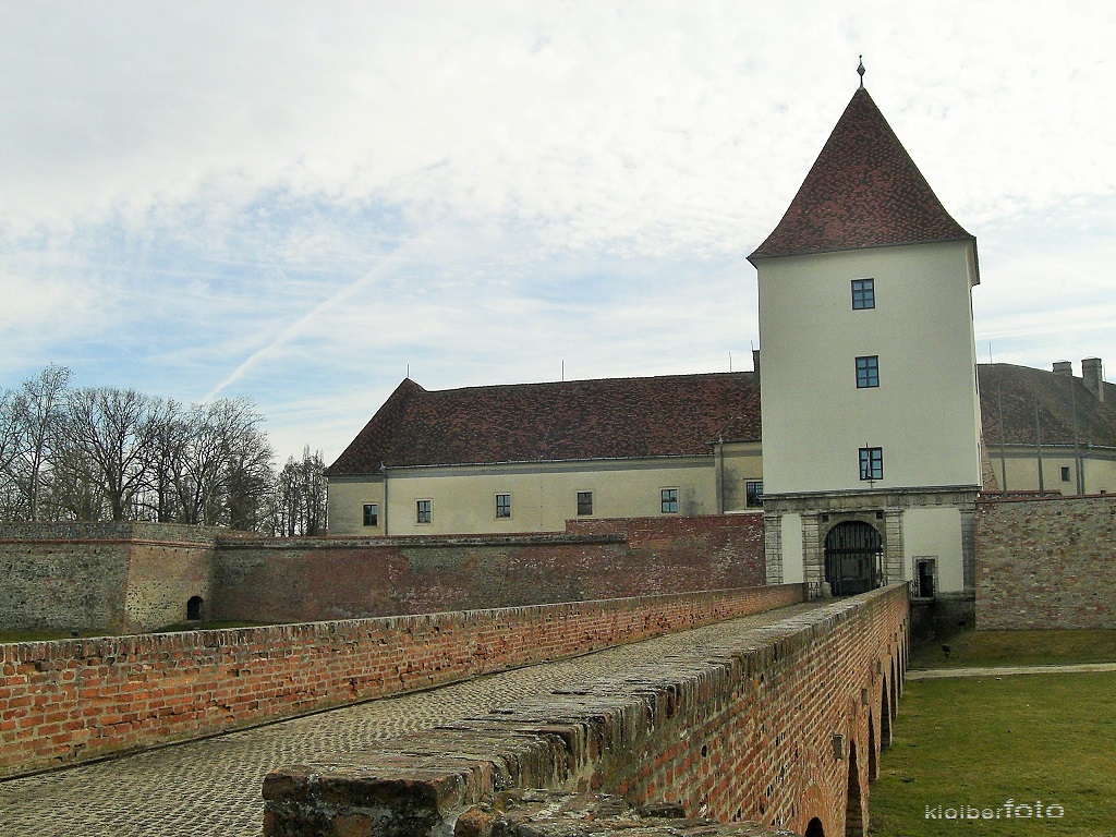 (98) burg sarvar (ungarn)