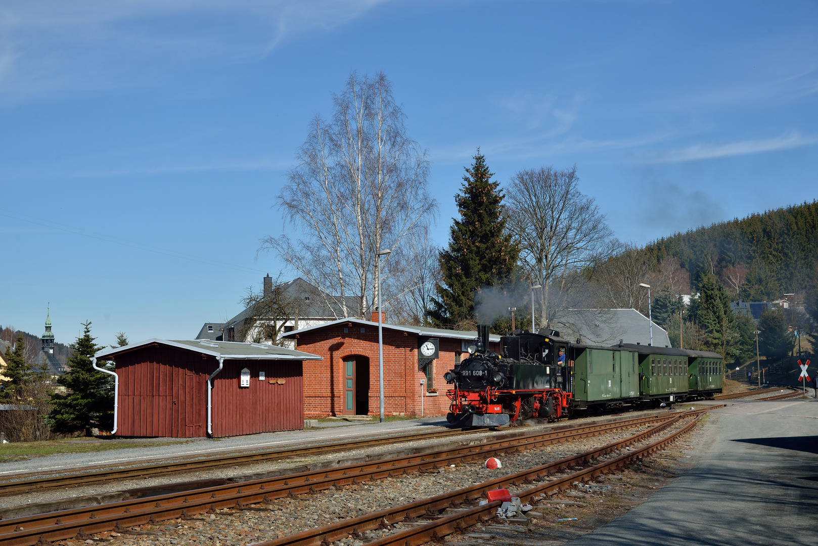 99 1608-1 am 22.03.19 bei der Einfahrt in Neudorf