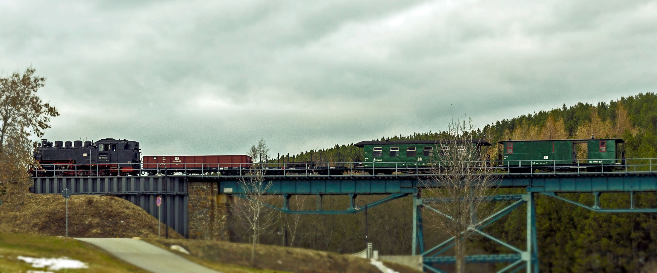 99 1773-3 auf dem Hüttenbachviadukt