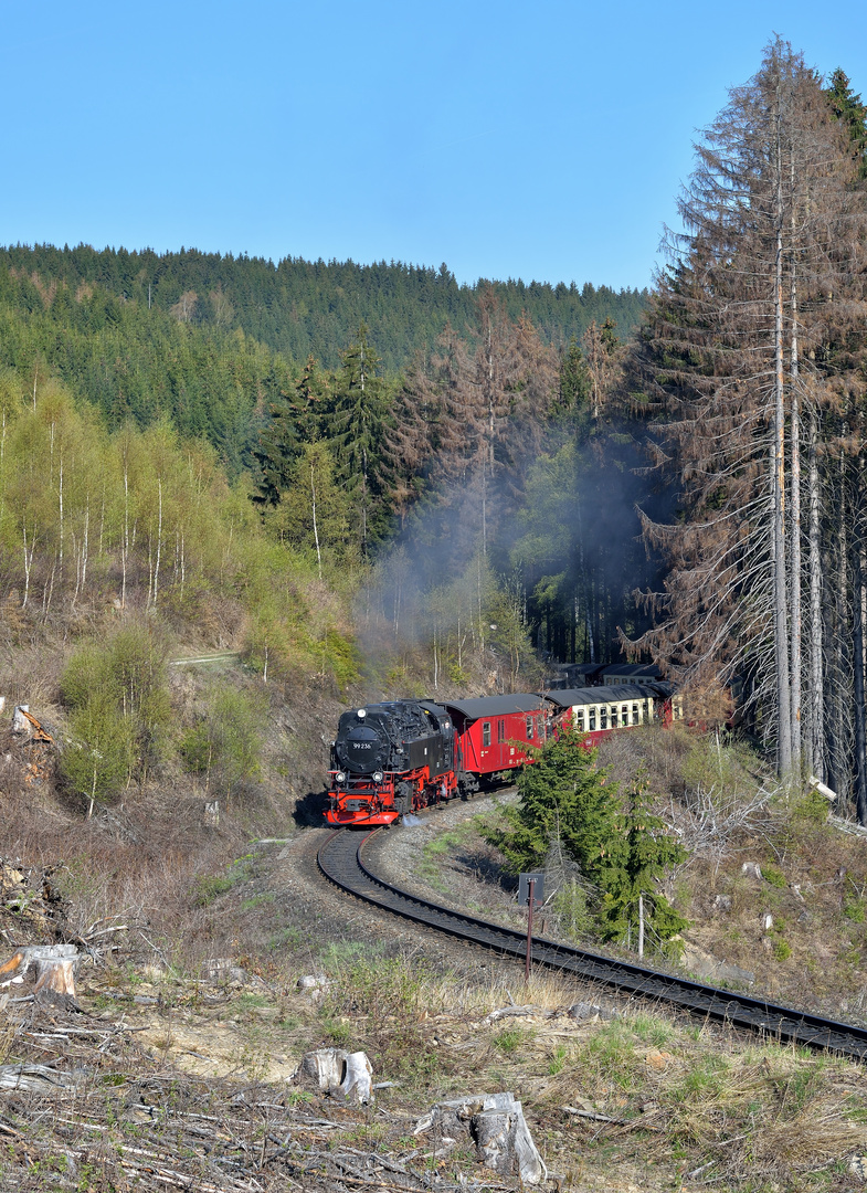 99 236 am 21.04.19 kurz vor Drei Annen