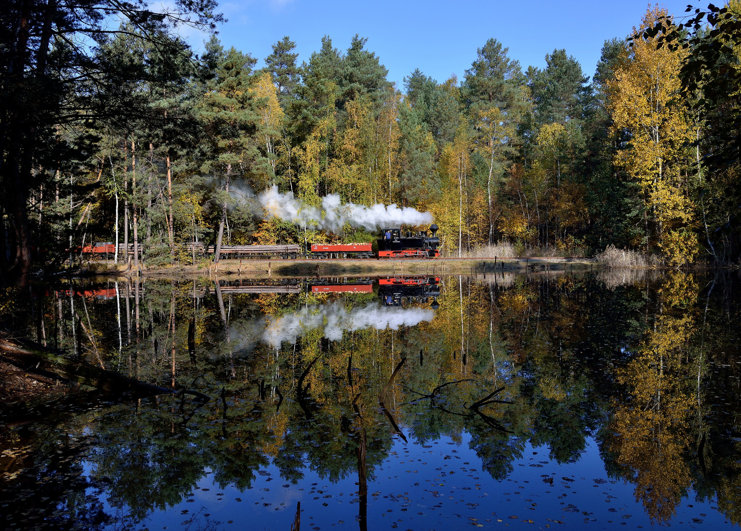 99 3312 --Diana-- am 24.10.20 passiert einen Teich beim Anschluss Adolf