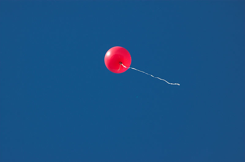 99? Nein! Nur ein roter Luftballon...