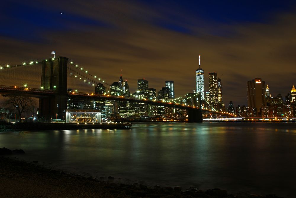 Skyline Blick vom Brooklyn Bridge Park nach Lower Manhattan von Jan Reichenberger