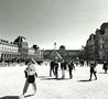 Vor dem Louvre by Gabrielle Anne