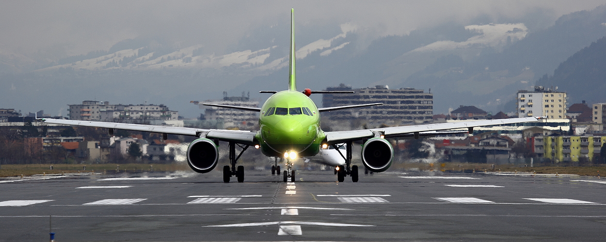 A 320- vor dem Start- in INN - Innsbruck.....