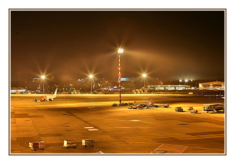 A 380 am Airport D´dorf