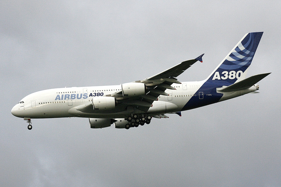 A 380 auf dem Weg nach Düsseldorf