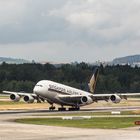 A 380 SINGAPORE AIRLINES beim Start in Kloten