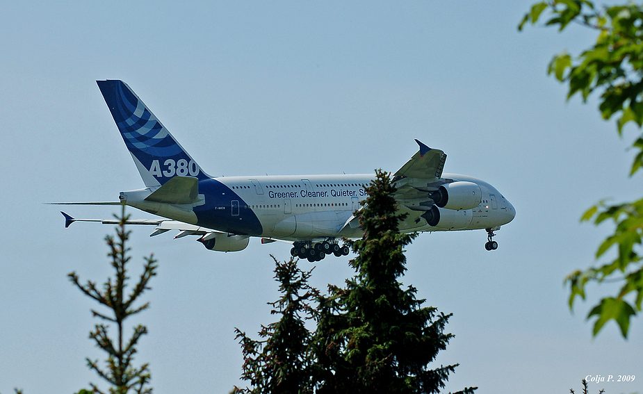 A 380 über Bremen